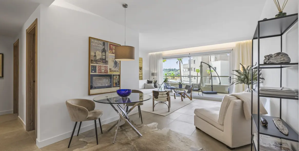 Sale of middle floor apartment in La Cala Golf 15