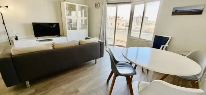 Venta de apartamento en planta media en Marbella 4