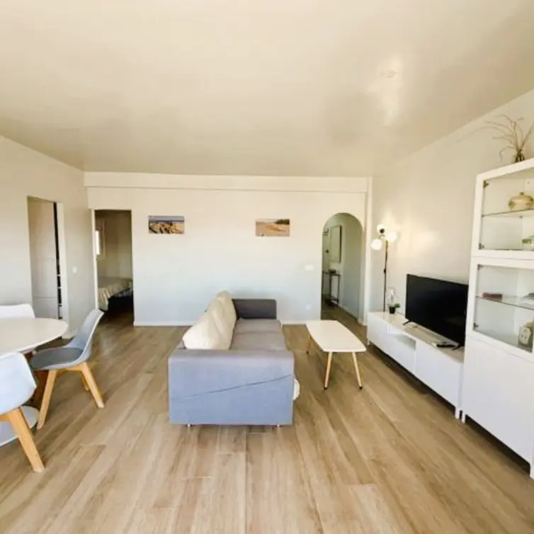 Sale of middle floor apartment in Marbella