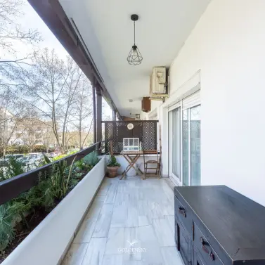 Venta de apartamento en planta media en Marbella