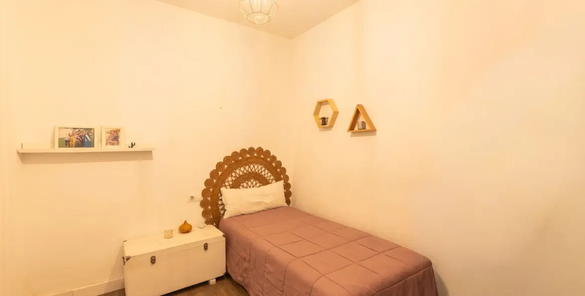 Venta de apartamento en planta media en Marbella 11