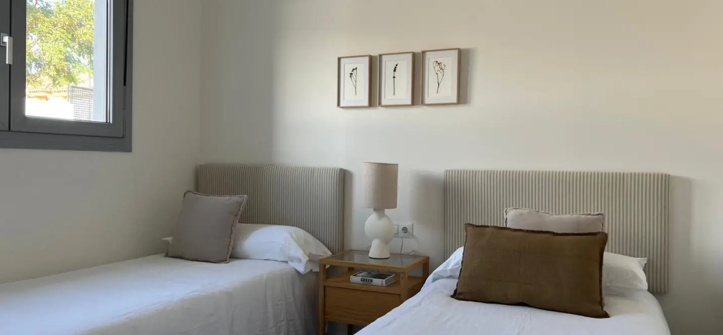 Venta de apartamento en planta media en Valle Romano 4