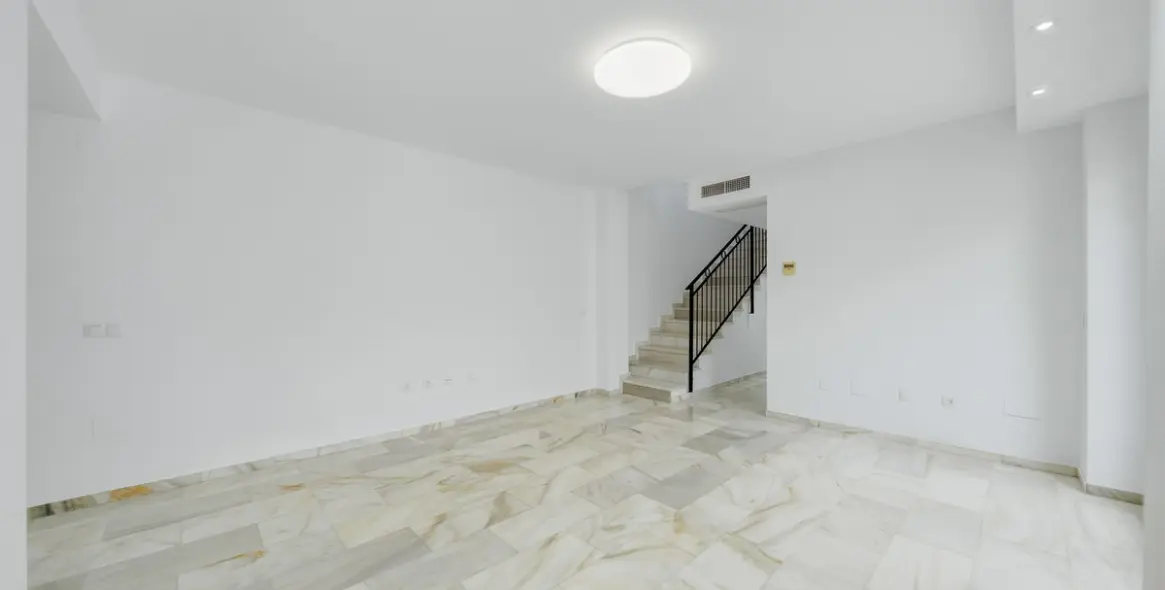 Продажа двухуровневого пентхауса в Benalmadena Costa 9