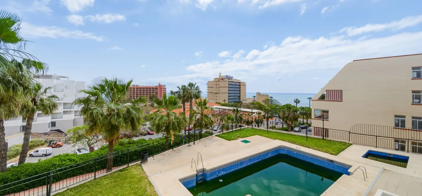 Продажа двухуровневого пентхауса в Benalmadena Costa 0