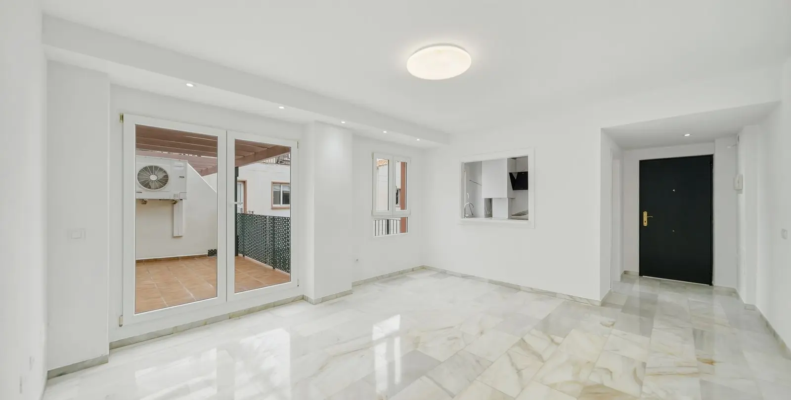 Sale of penthouse duplex in Benalmadena Costa 6