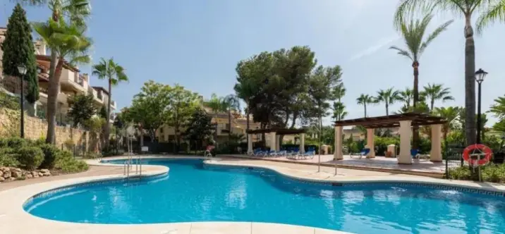 Продажа апартаментов на среднем этаже в Marbella 4