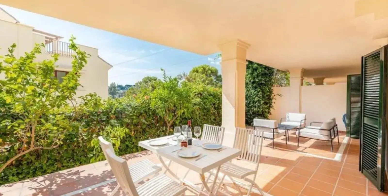 Продажа апартаментов на среднем этаже в Marbella 1