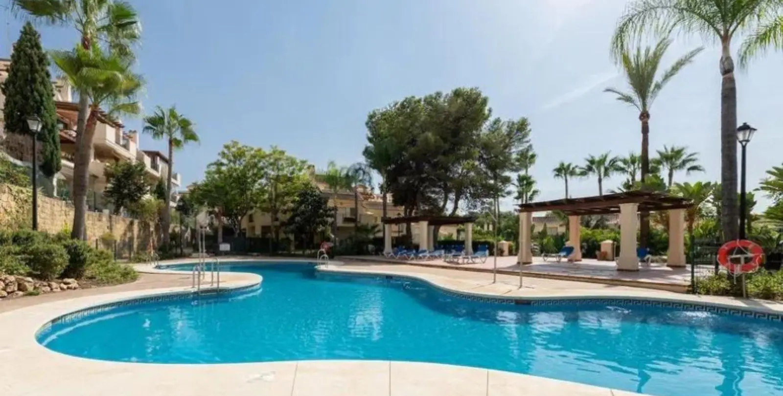 Продажа апартаментов на среднем этаже в Marbella 5