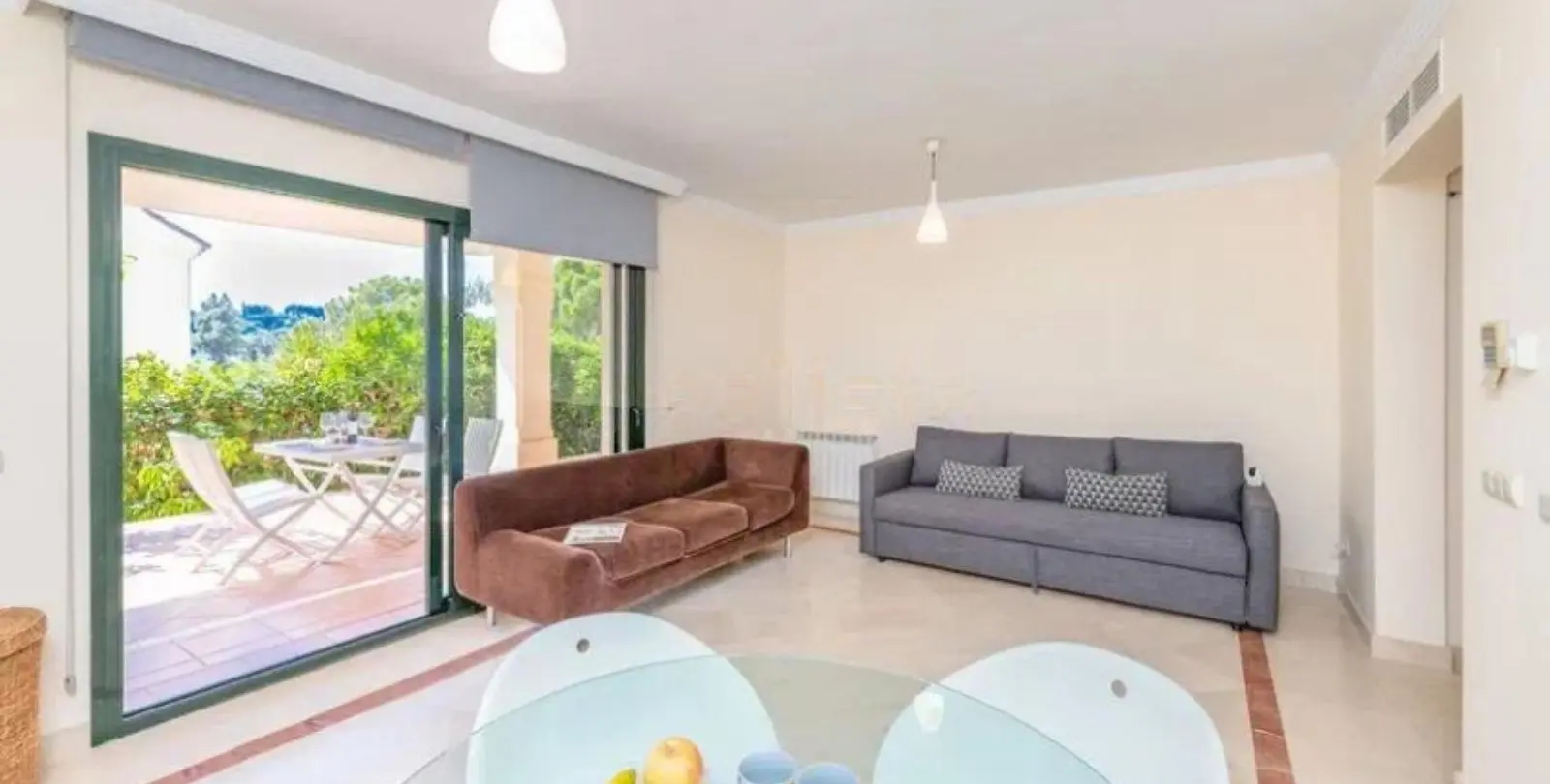 Продажа апартаментов на среднем этаже в Marbella 11
