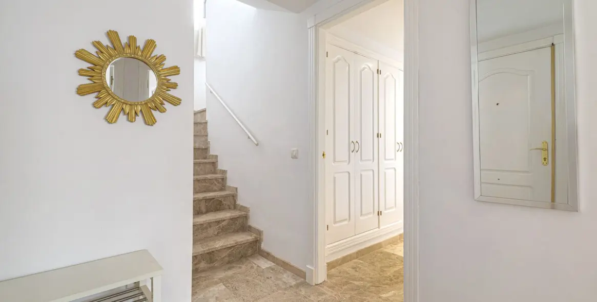 Sale of penthouse duplex in Marbella 14