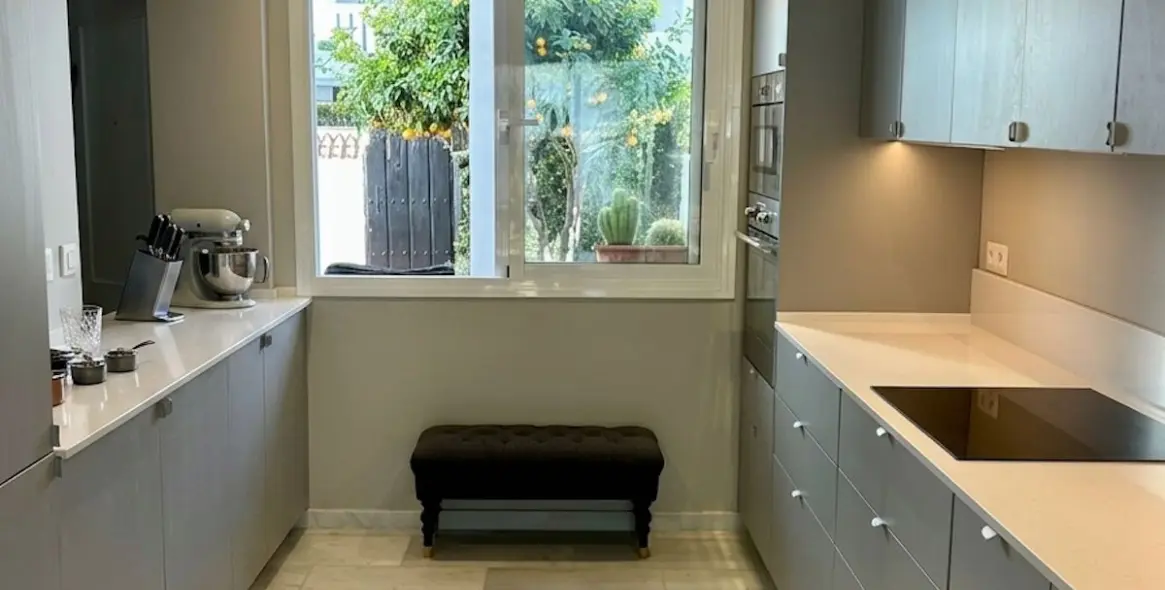 Sale of townhouse in Nueva Andalucía 10