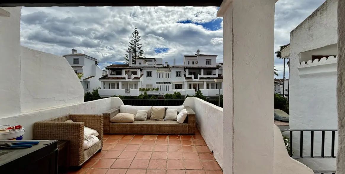 Продажа таунхауса в Nueva Andalucía 32