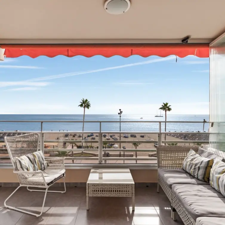 Продажа апартаментов на среднем этаже в Fuengirola