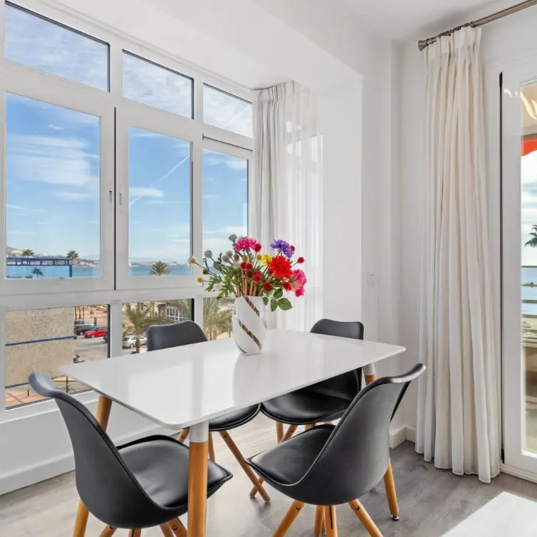 Продажа апартаментов на среднем этаже в Fuengirola