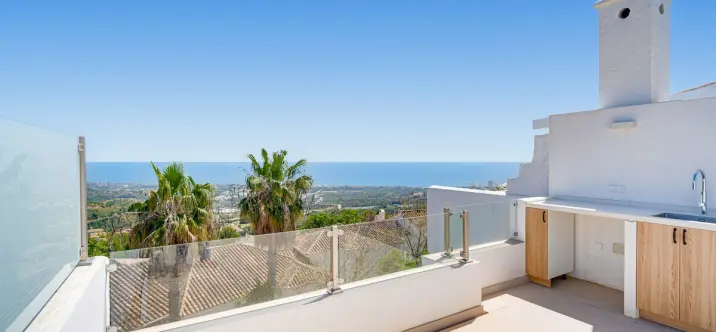 Sale of townhouse in Altos de los Monteros 0