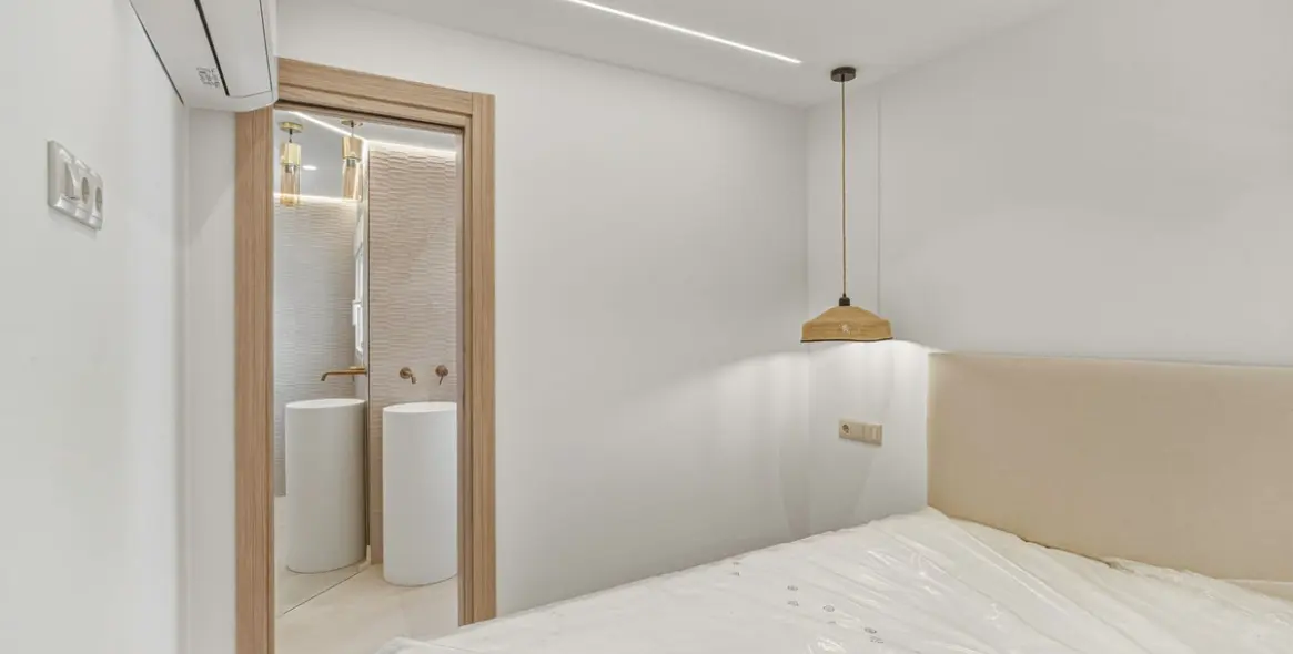 Sale of townhouse in Altos de los Monteros 12