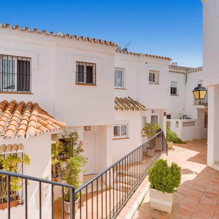 Продажа таунхауса в Altos de los Monteros