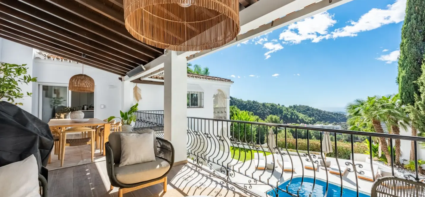 Venta de casa pareada en Istán 0
