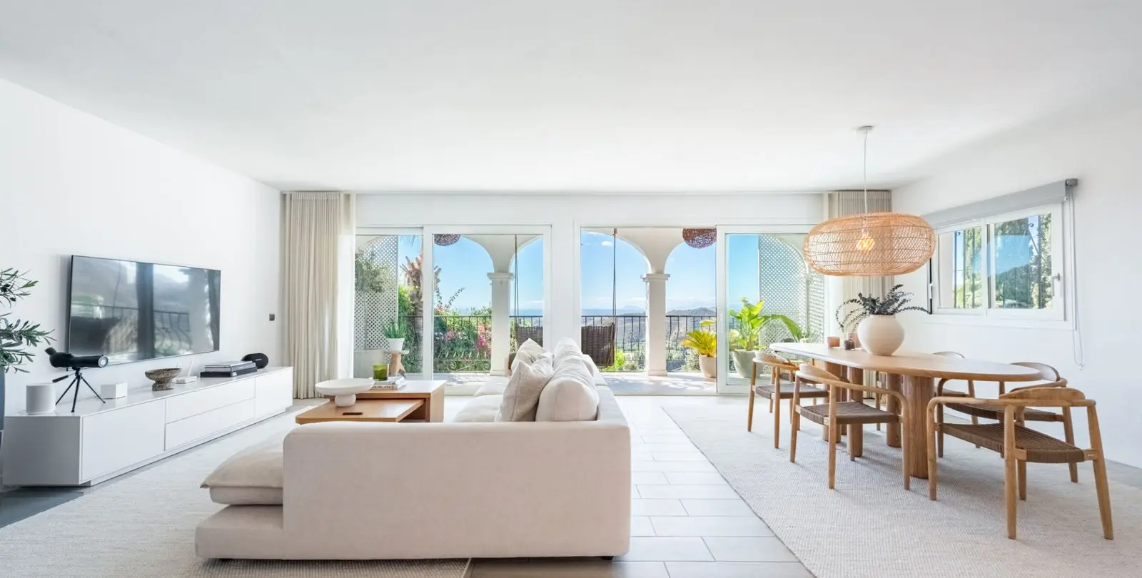 Venta de casa pareada en Istán 4