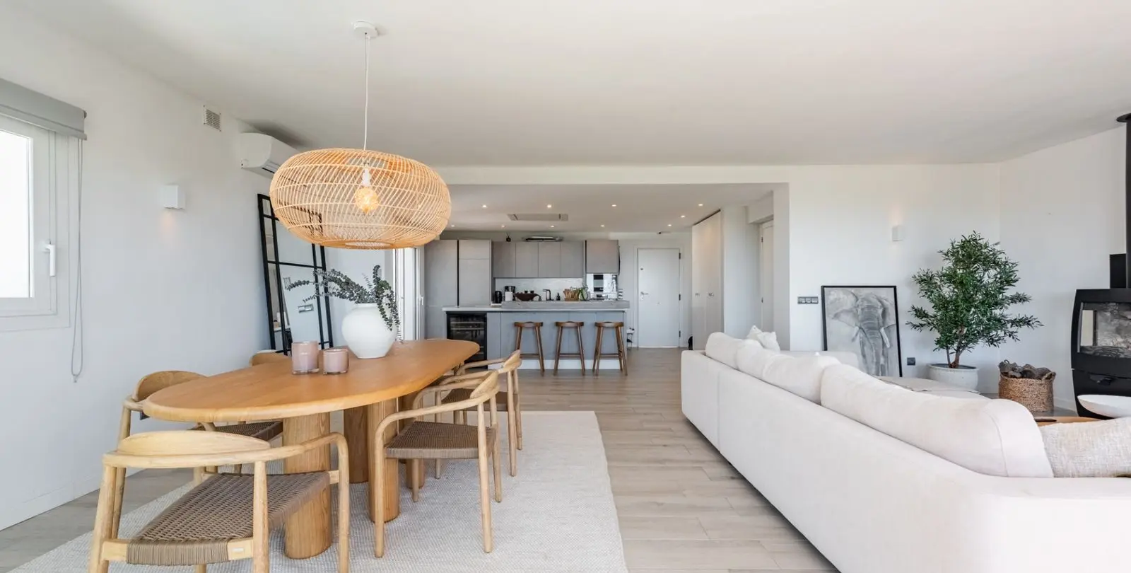 Venta de casa pareada en Istán 11