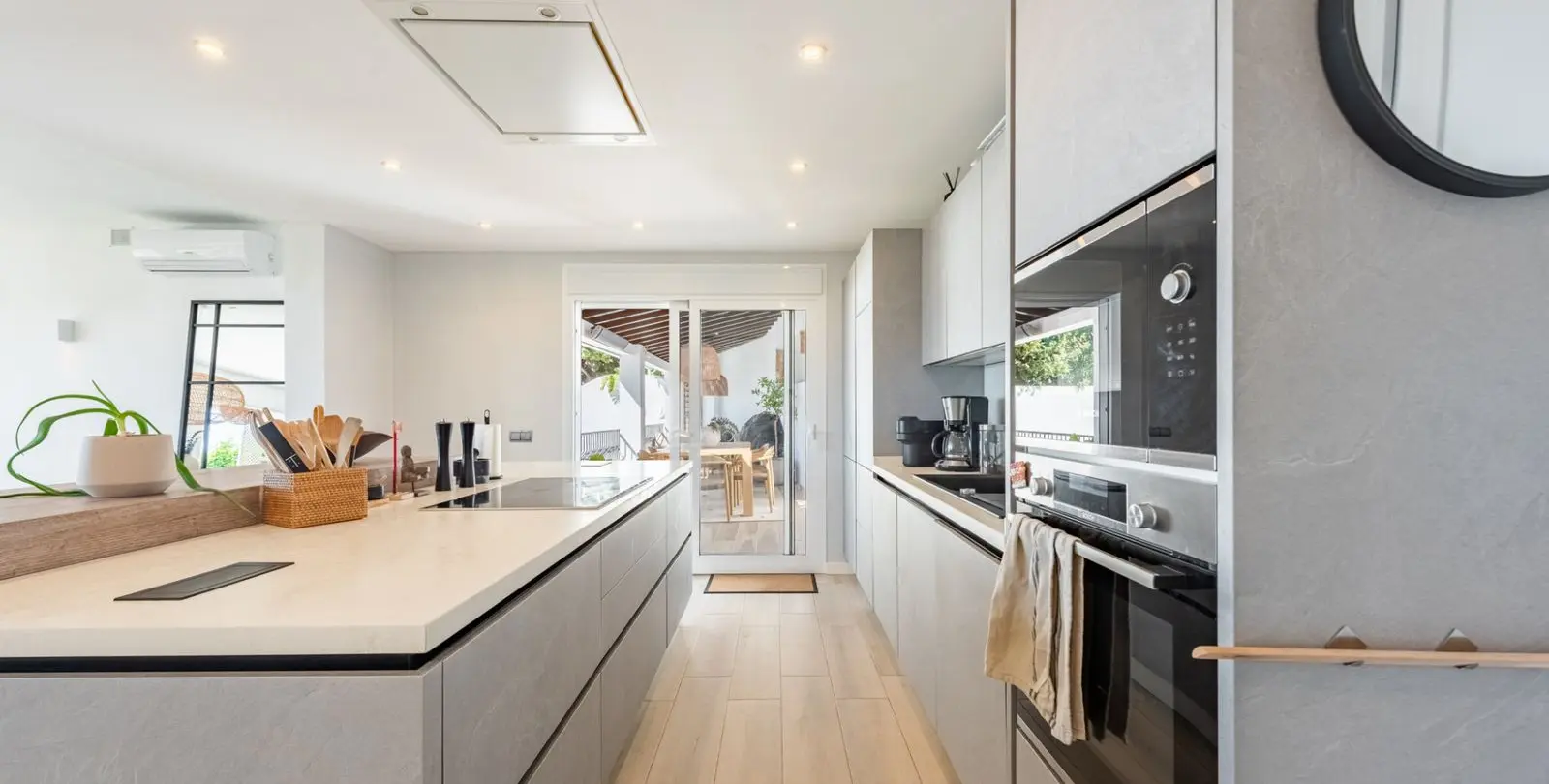 Venta de casa pareada en Istán 13
