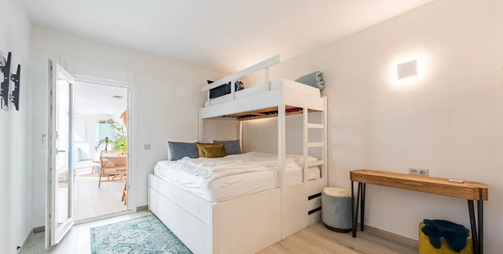Venta de casa pareada en Istán 19