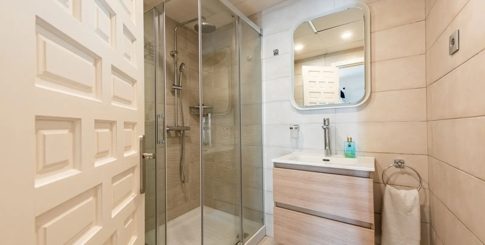 Venta de casa pareada en Istán 20