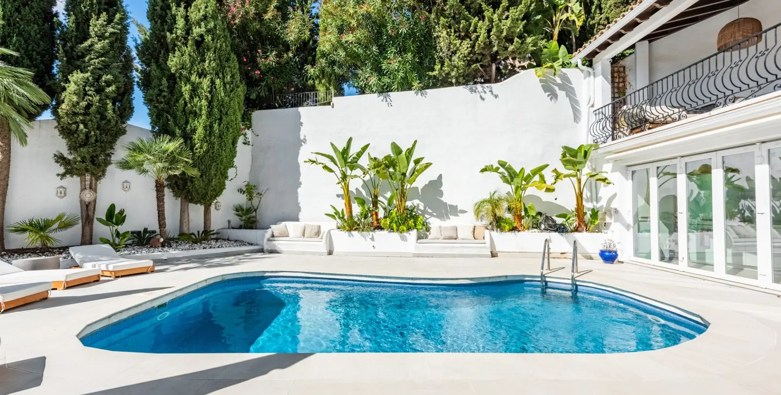 Venta de casa pareada en Istán 29