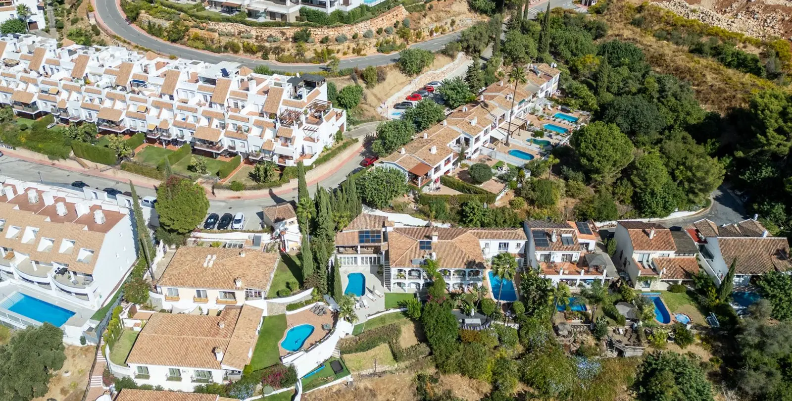 Venta de casa pareada en Istán 35