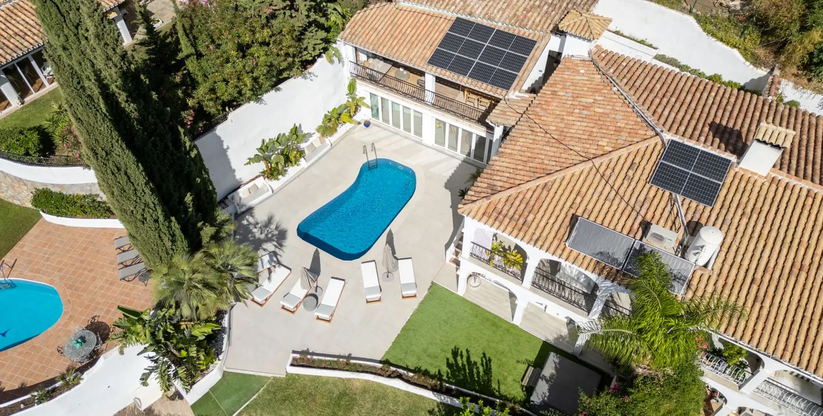 Venta de casa pareada en Istán 40