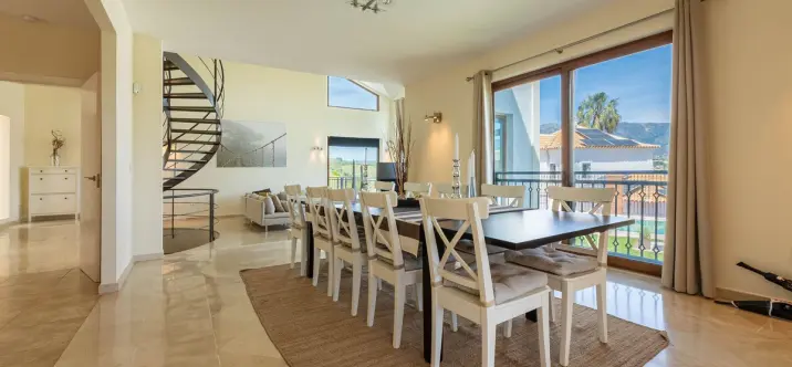 Sale of detached villa in La Cala Golf 3