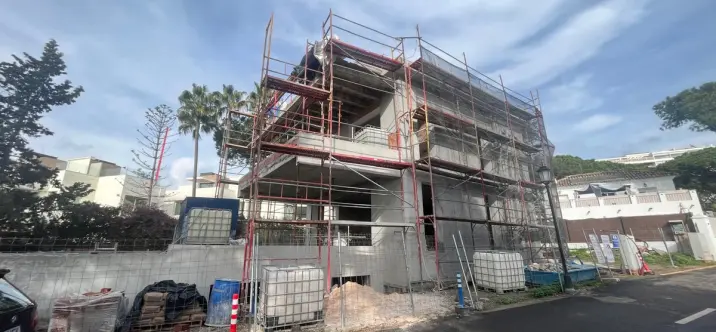 Sale of detached villa in Marbella 1