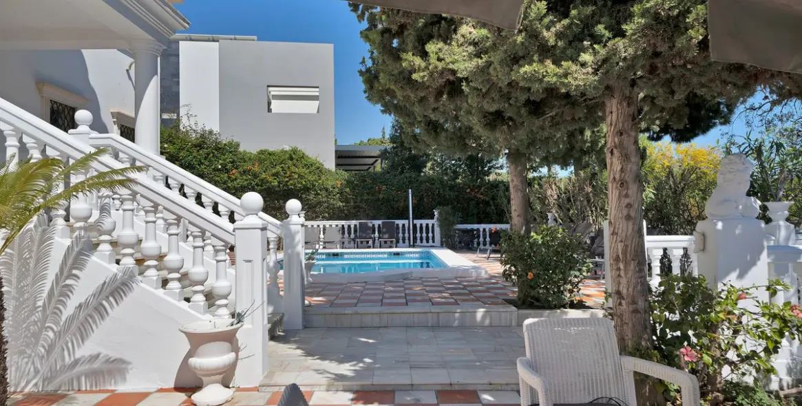 Sale of detached villa in Marbella 5