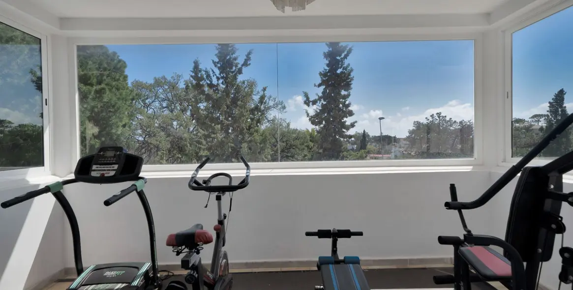 Sale of detached villa in Marbella 27