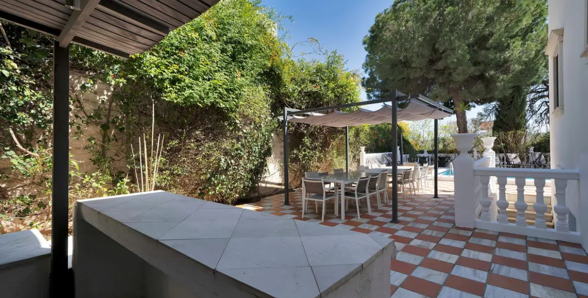 Sale of detached villa in Marbella 30