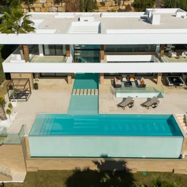 Sale of detached villa in Benahavís