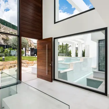 Sale of detached villa in Benahavís