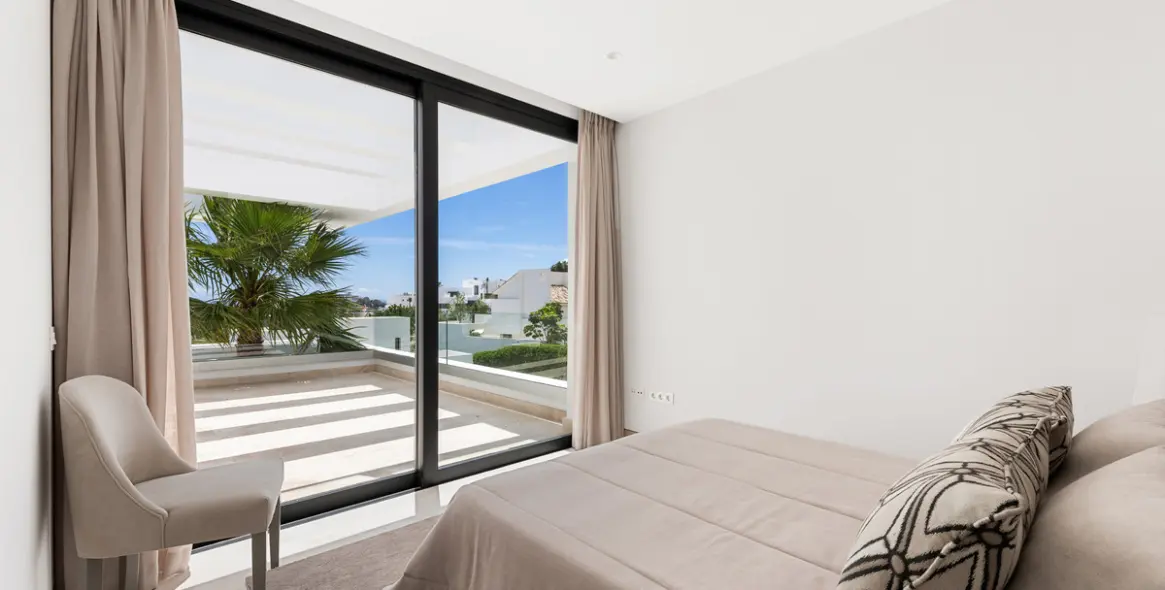 Sale of detached villa in Benahavís 36