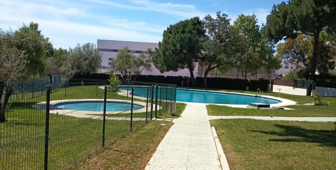 Долгосрочная аренда апартаментов на первом этаже в Marbella 16