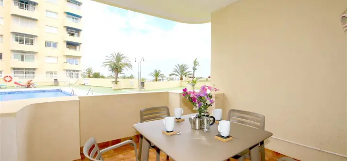 Short-term rent of ground floor apartment in Estepona 0