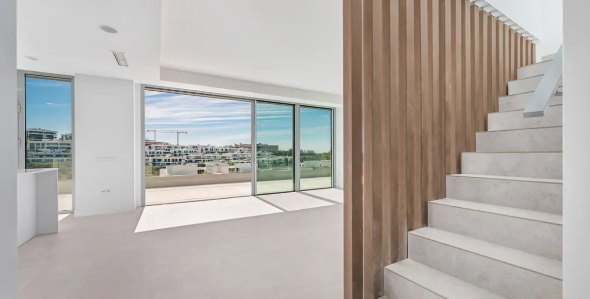 Long-term rent of penthouse in Marbella 9