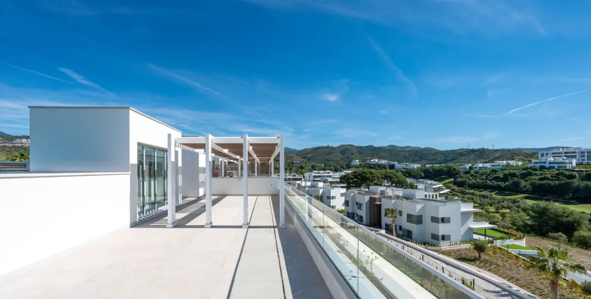 Long-term rent of penthouse in Marbella 12