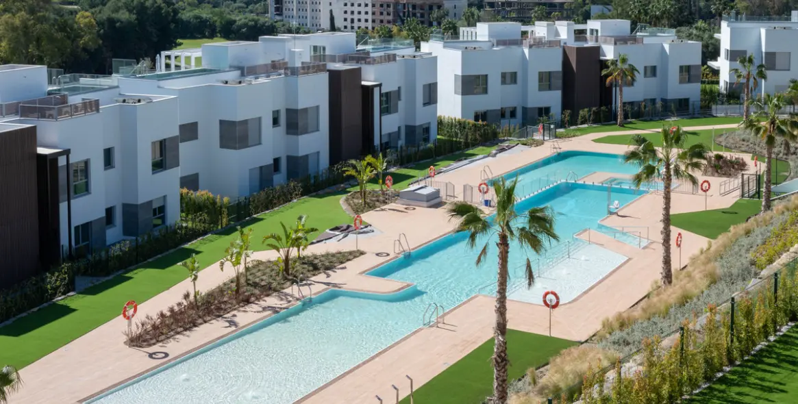 Long-term rent of penthouse in Marbella 27