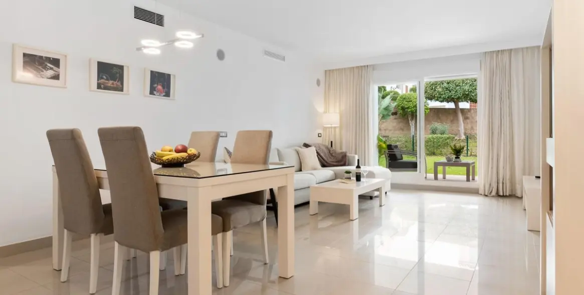 Sale of ground floor apartment in Estepona 3