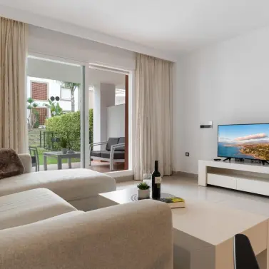 Продажа апартаментов на первом этаже в Estepona