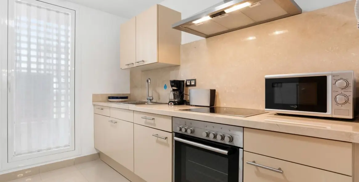 Sale of ground floor apartment in Estepona 6