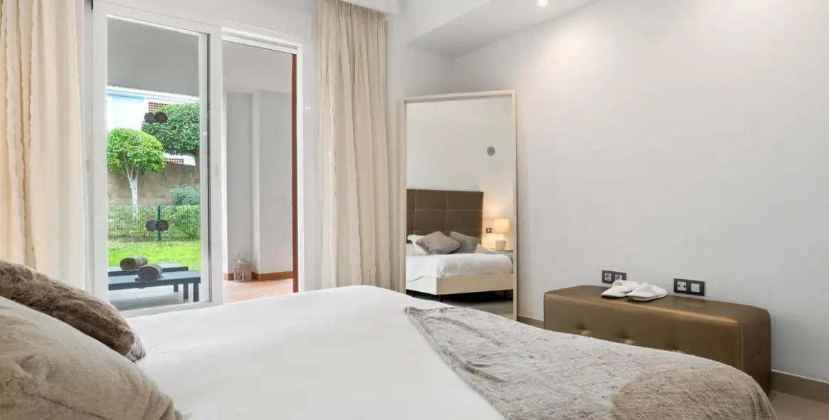 Sale of ground floor apartment in Estepona 8