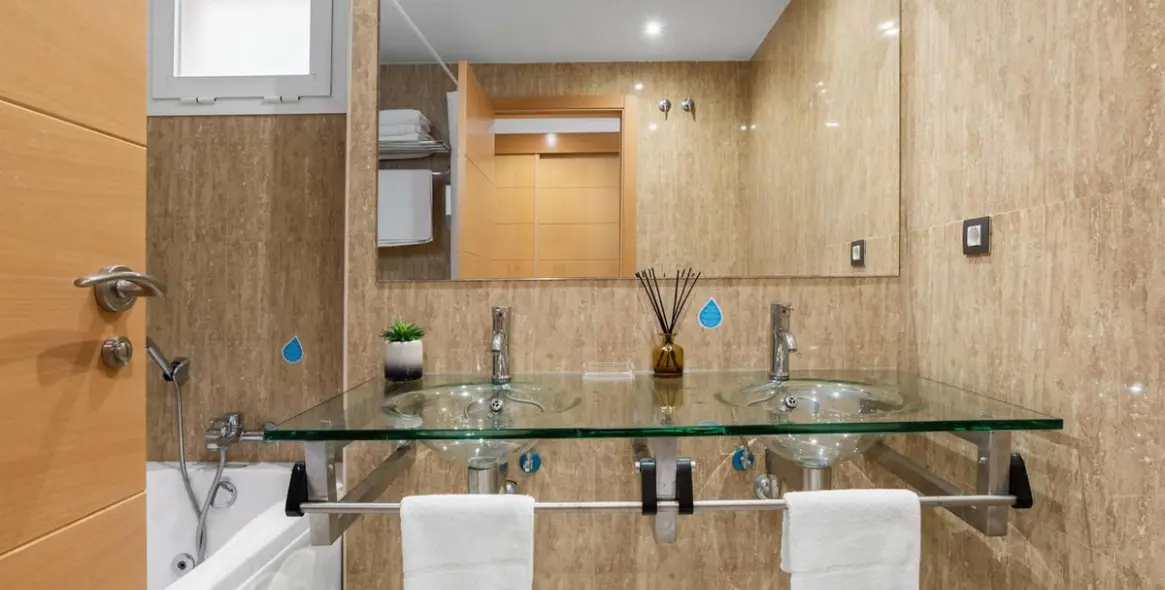 Sale of ground floor apartment in Estepona 9