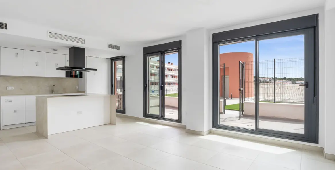 Sale of ground floor apartment in Mijas 3