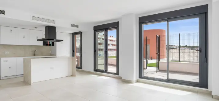 Sale of ground floor apartment in Mijas 2